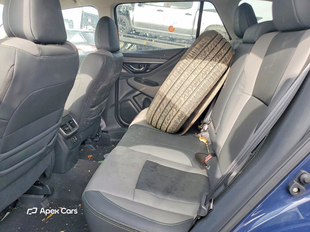 Subaru Outback 2025