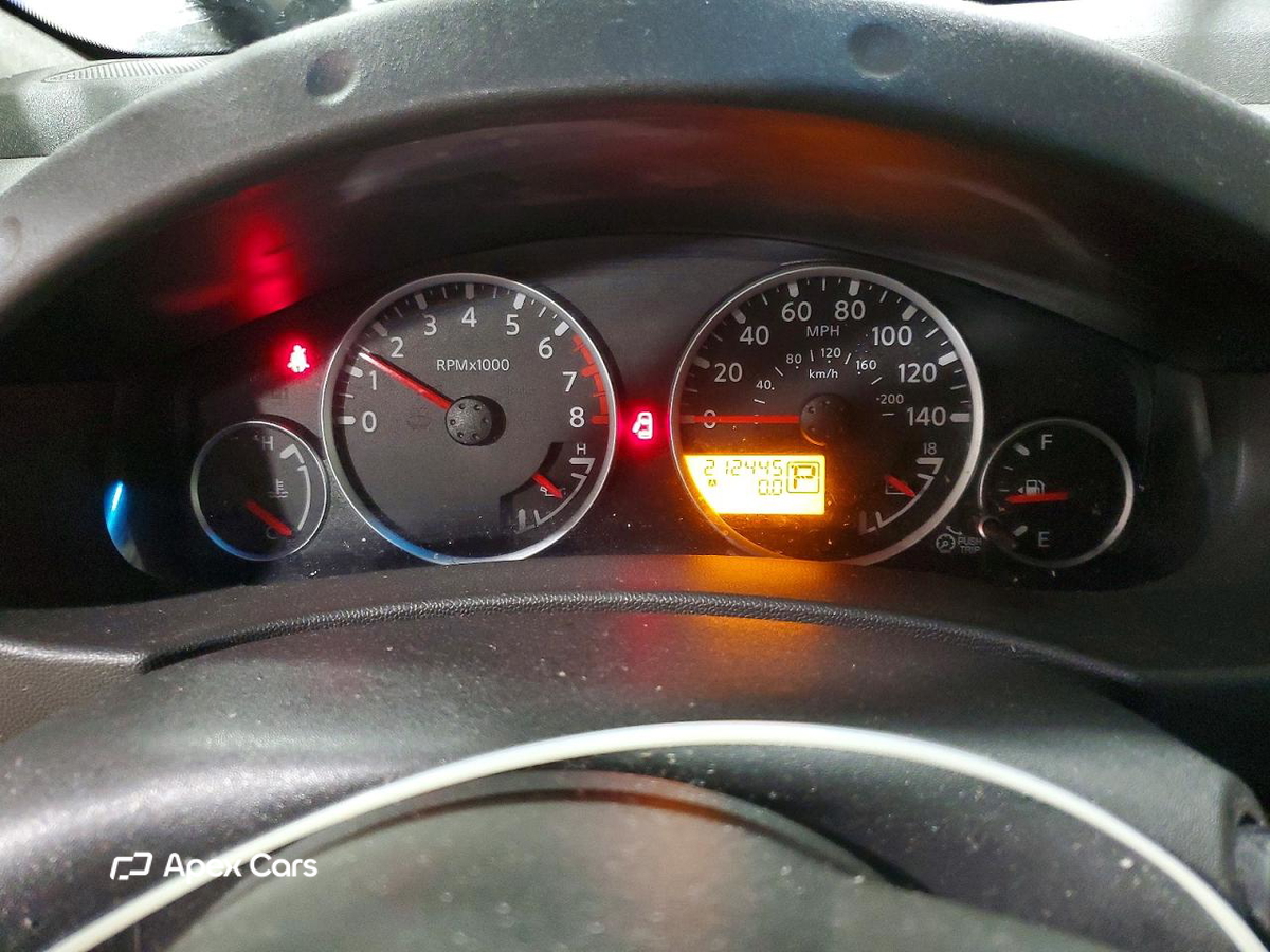 Nissan Pathfinder 2012