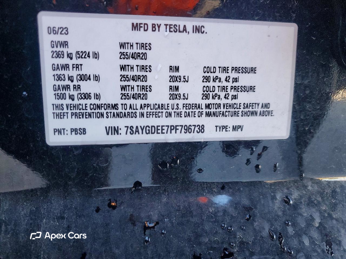 Tesla Model Y 2023