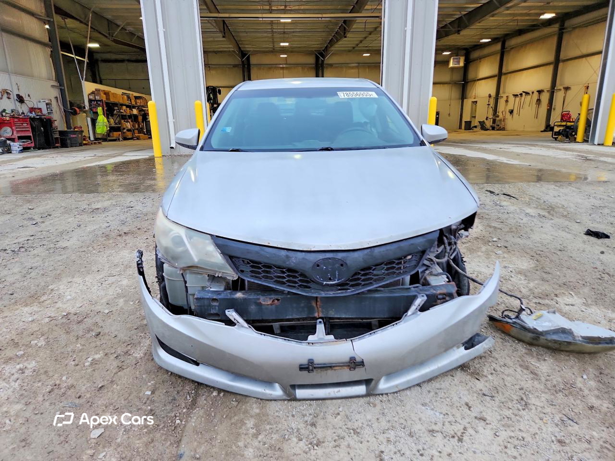 Toyota Camry 2012