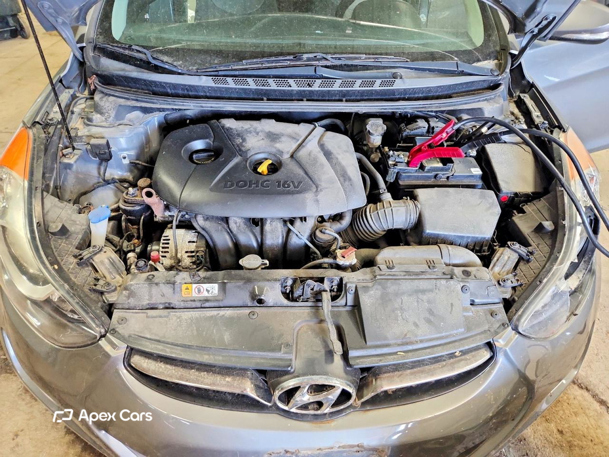 Hyundai Elantra 2013
