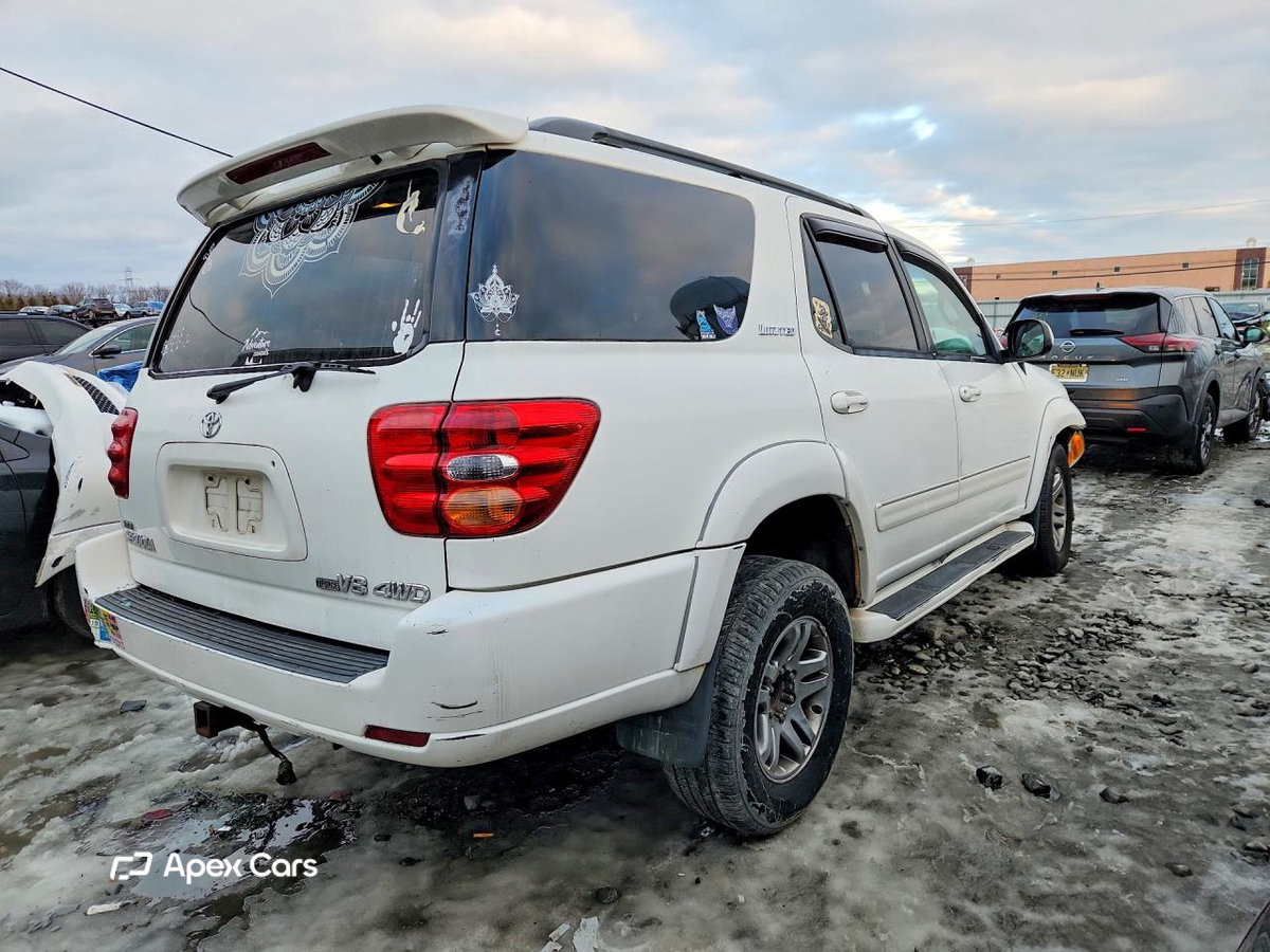 Toyota Sequoia 2004