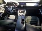 Lexus IS 2019
