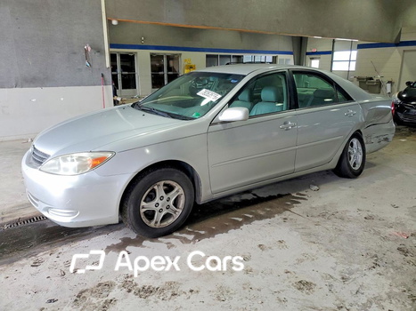 Toyota Camry 2003 - Image 1 of 13