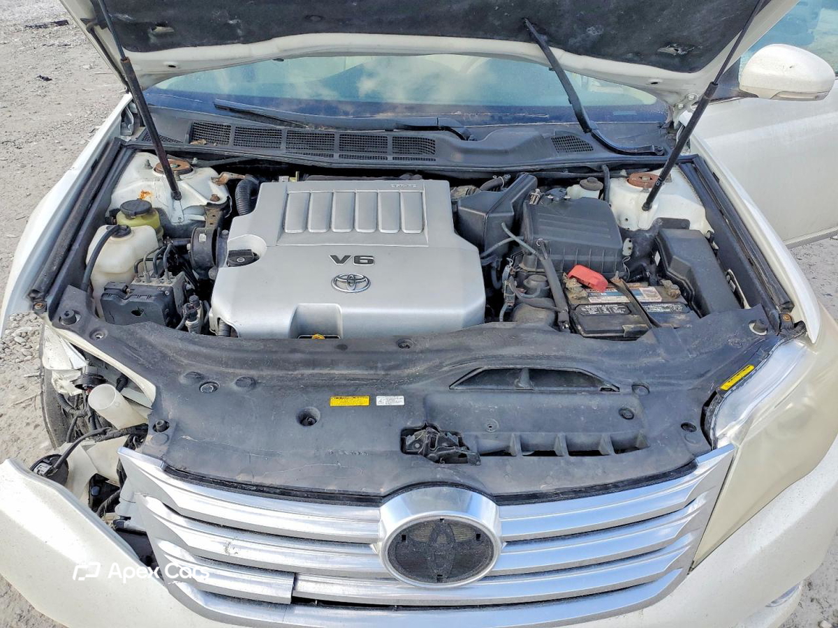 Toyota Avalon 2011