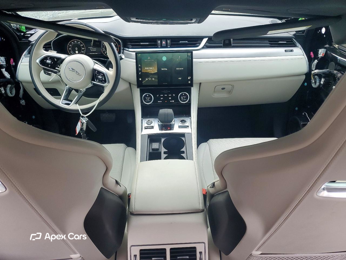 Jaguar F-Pace 2024