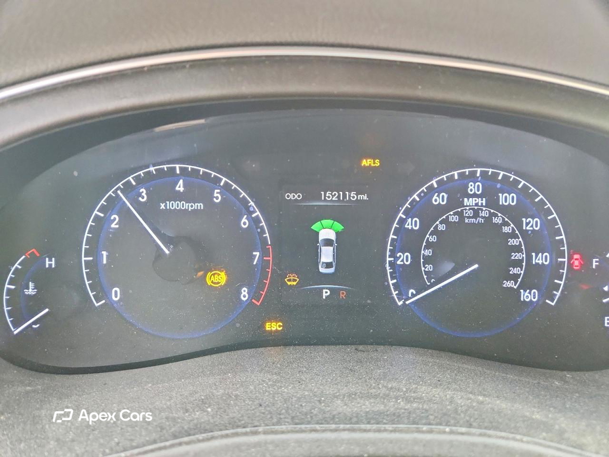 Hyundai Genesis 2012