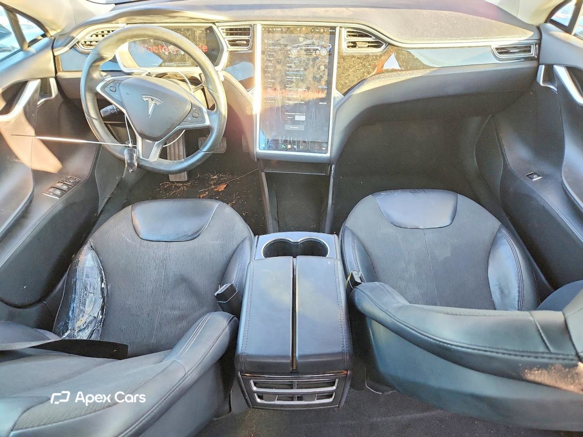 Tesla Model S 2013