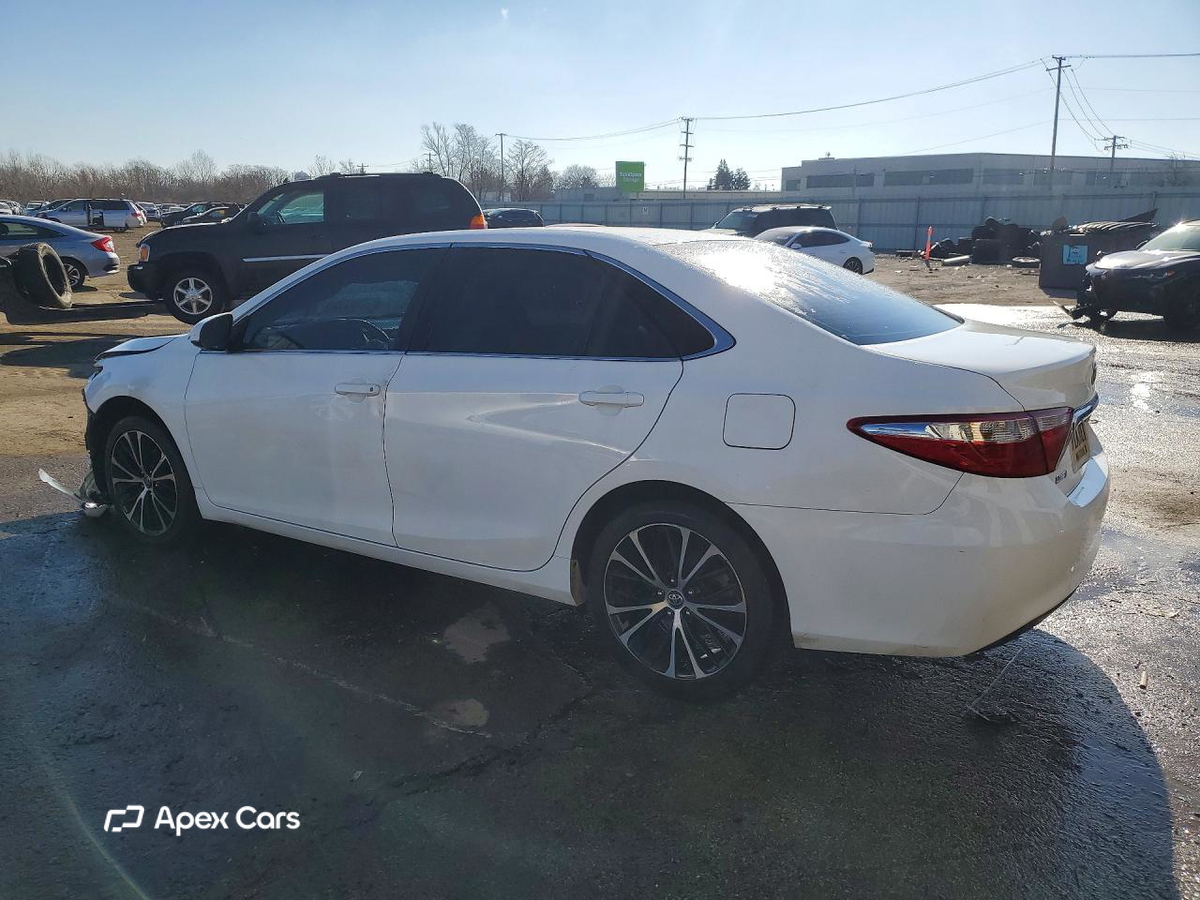 Toyota Camry 2016