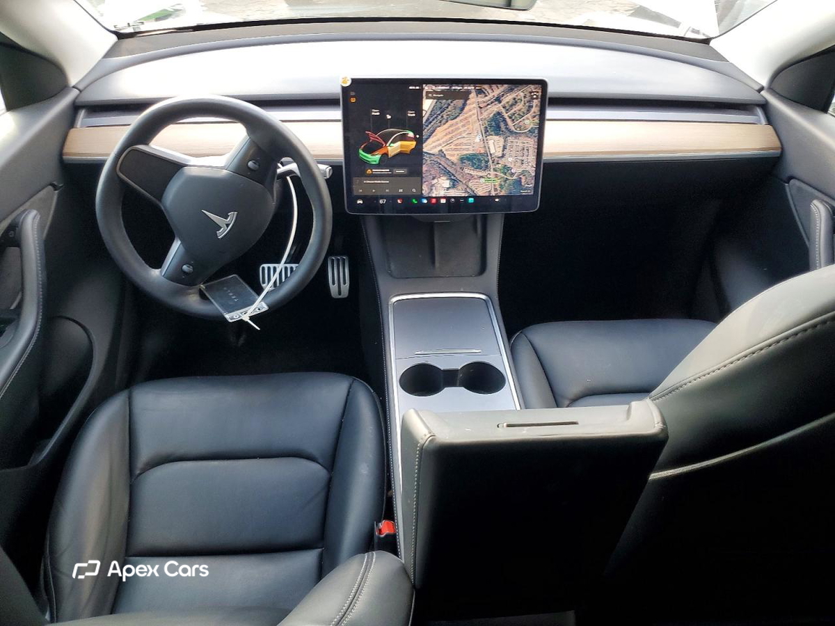 Tesla Model Y 2021