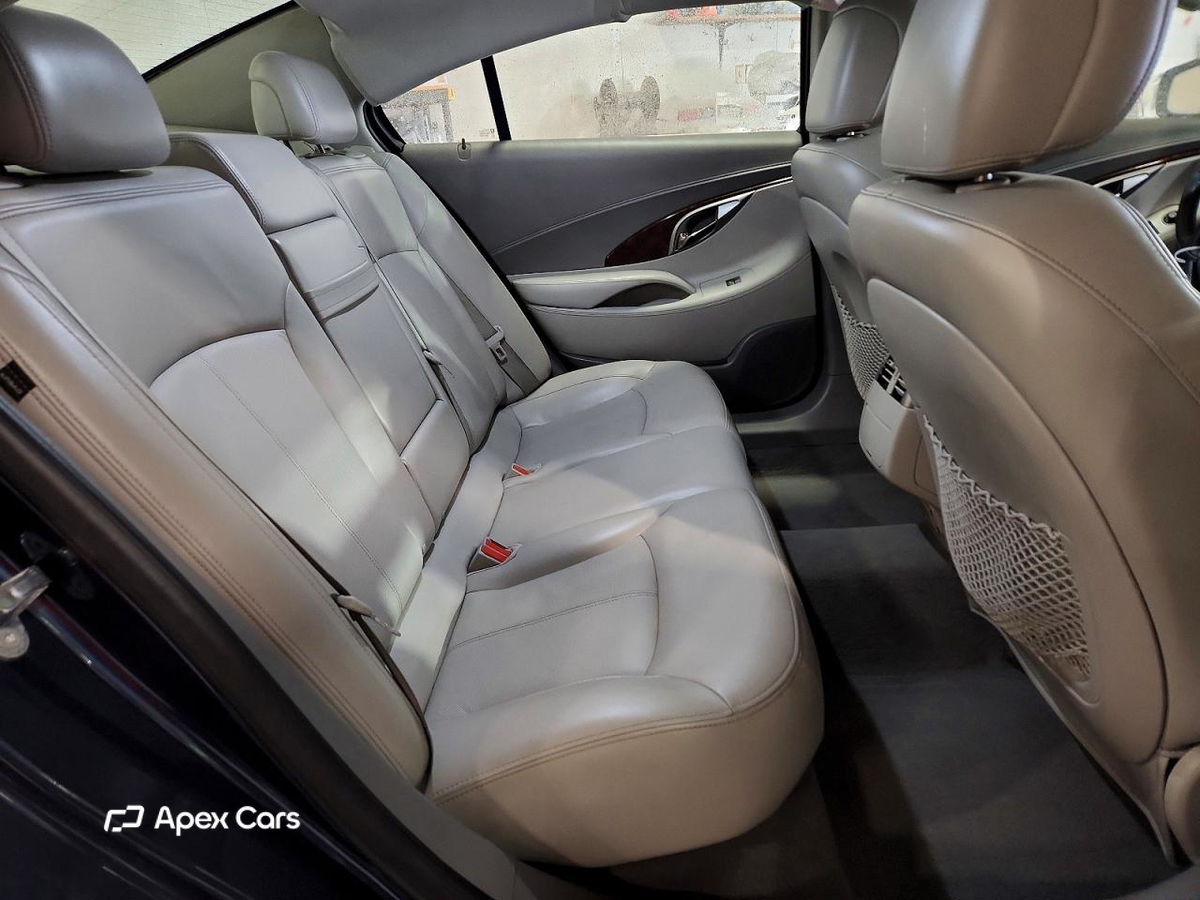 Buick LaCrosse 2011
