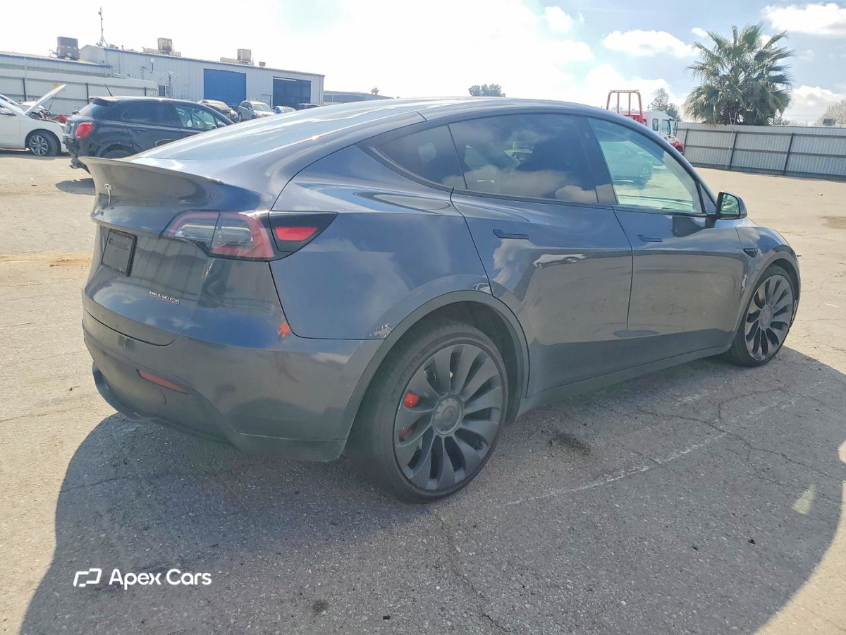 Tesla Model Y 2022