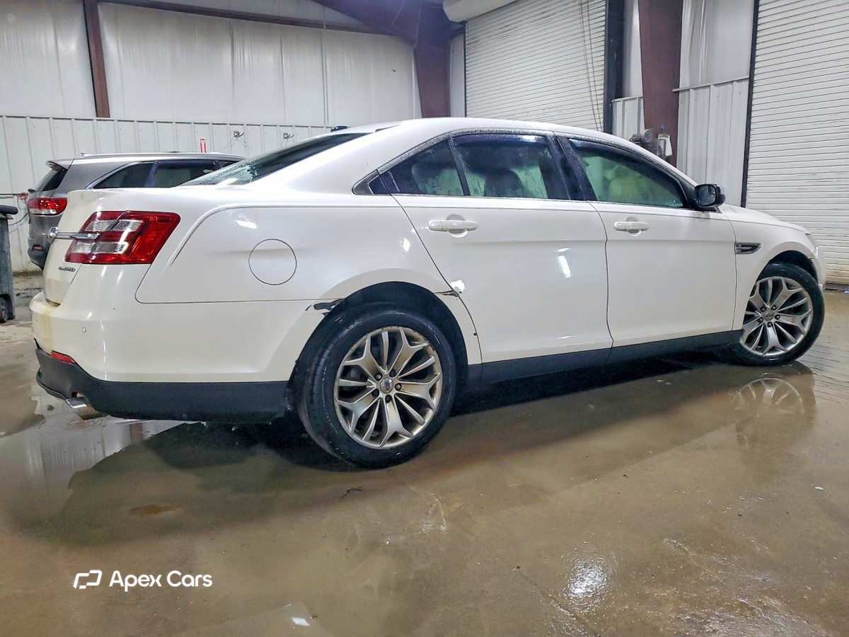 Ford Taurus 2014