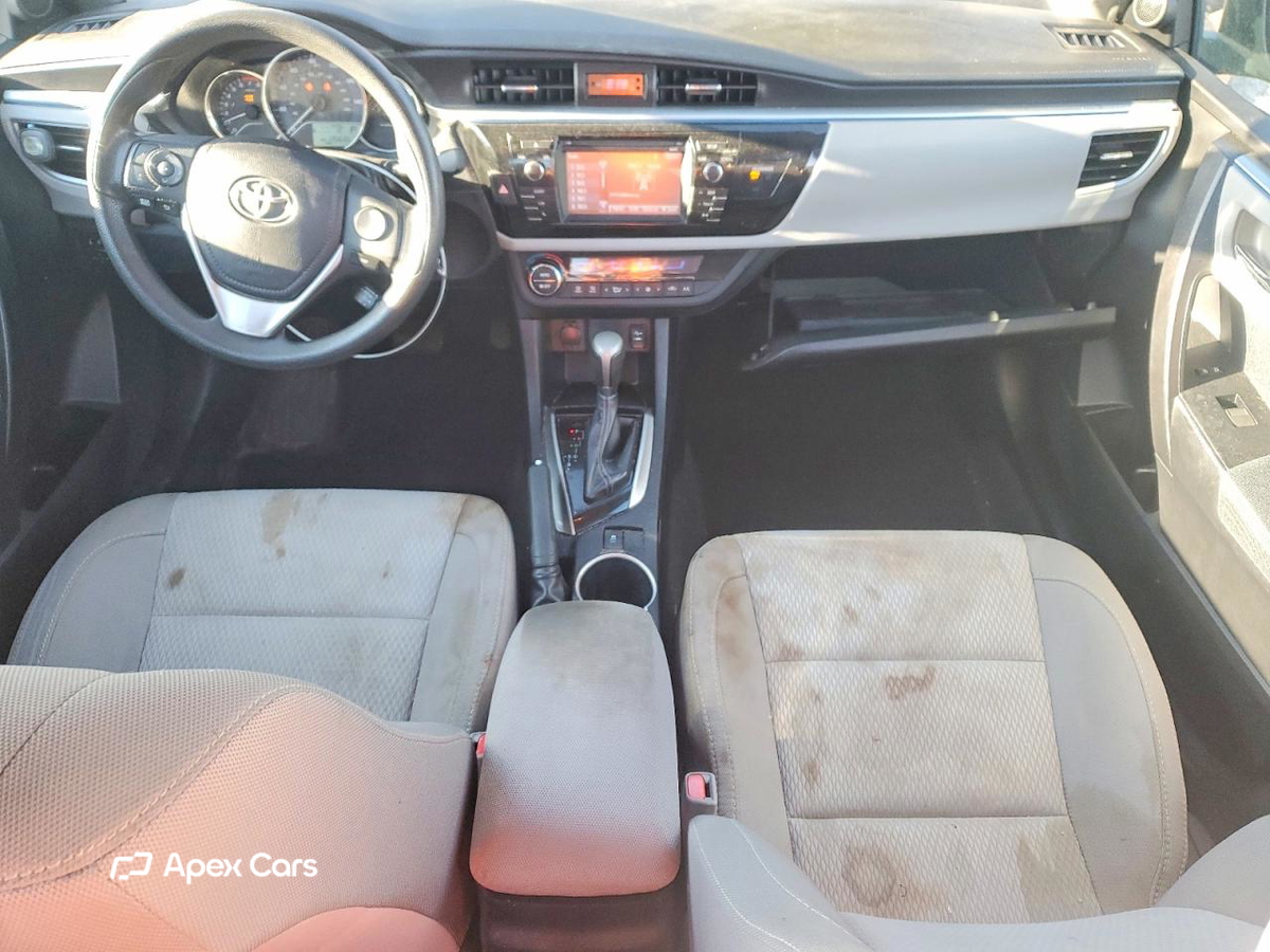 Toyota Corolla 2015