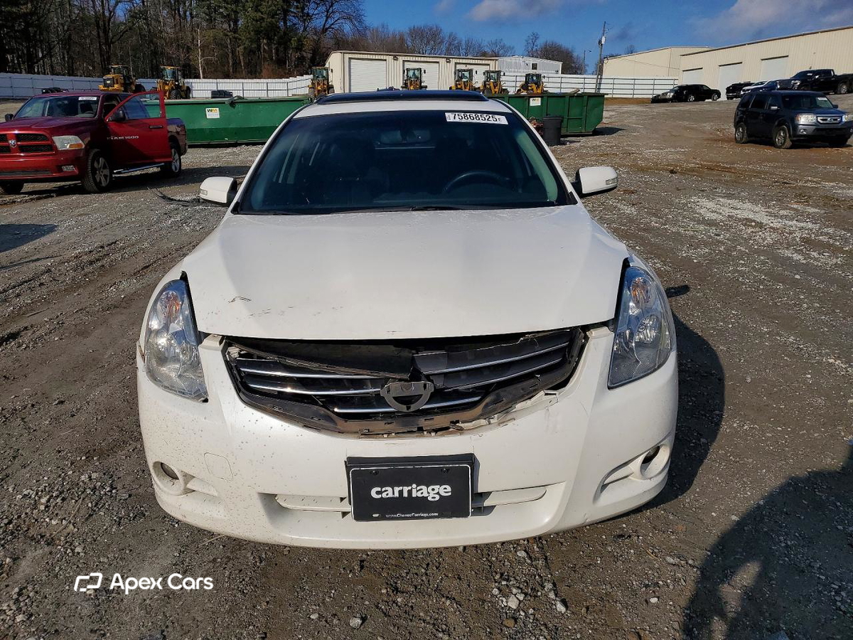 Nissan Altima 2011