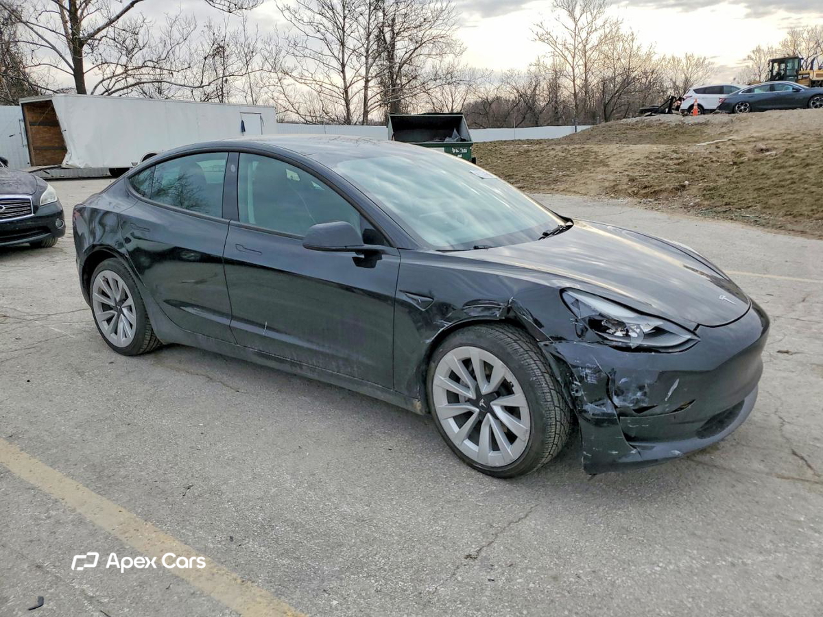 Tesla Model 3 2022