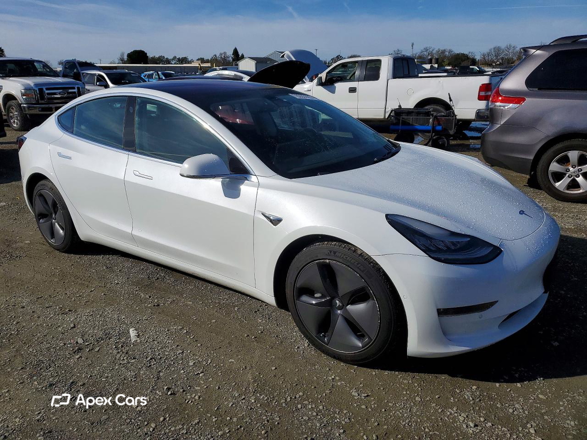 Tesla Model 3 2018