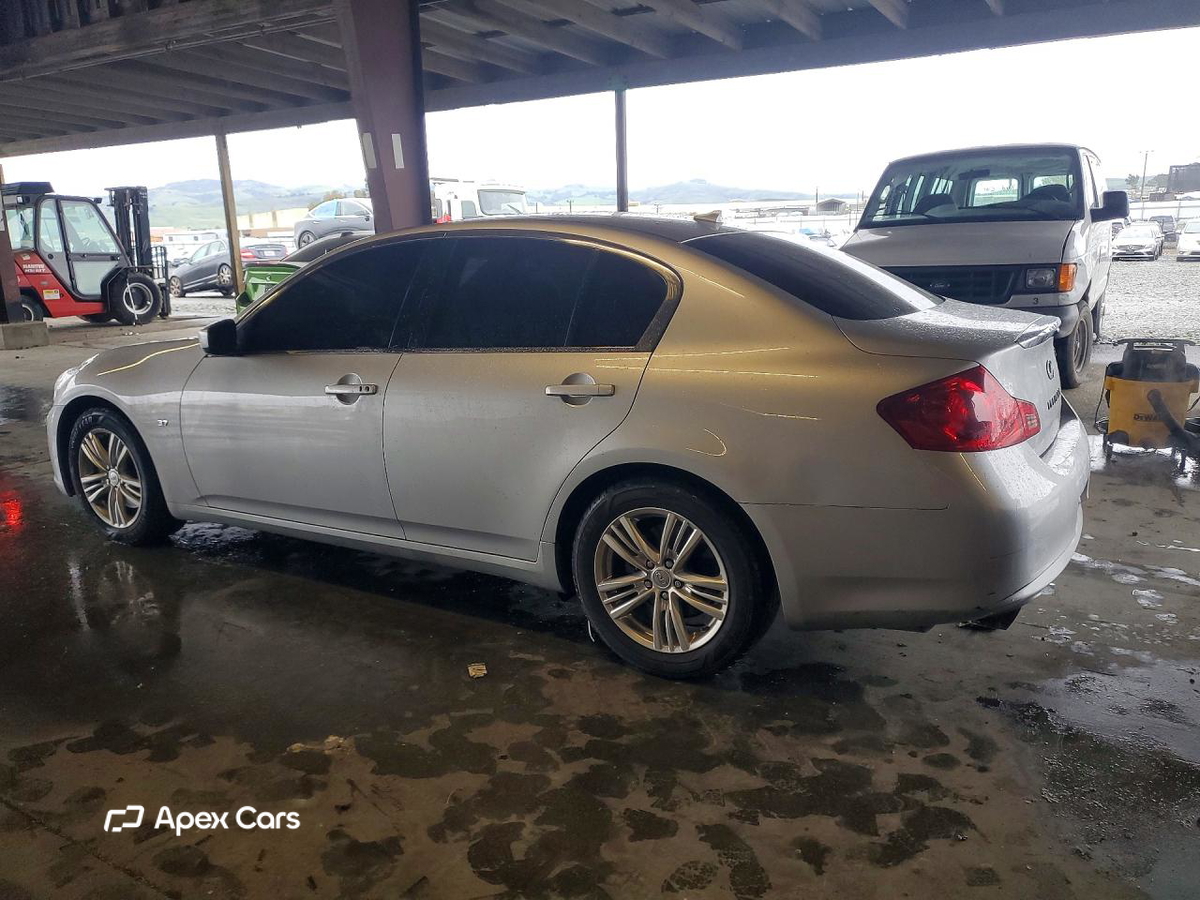 Infiniti Q40 2015