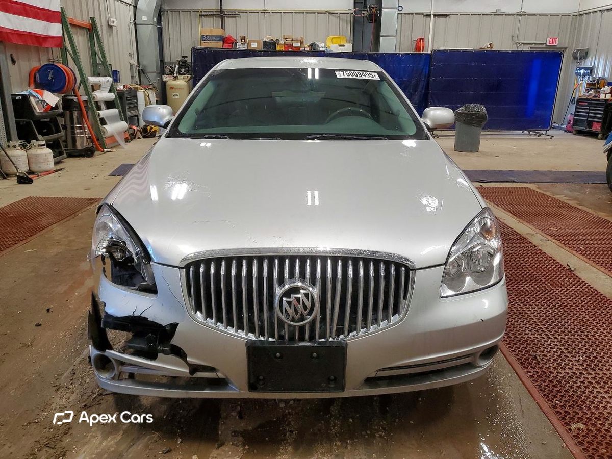 Buick Lucerne 2011
