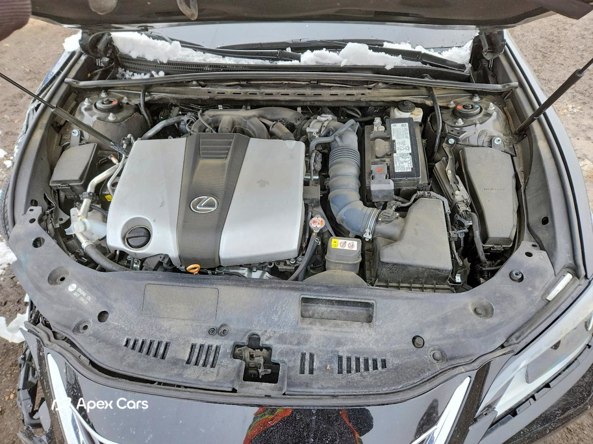 Lexus ES 2021