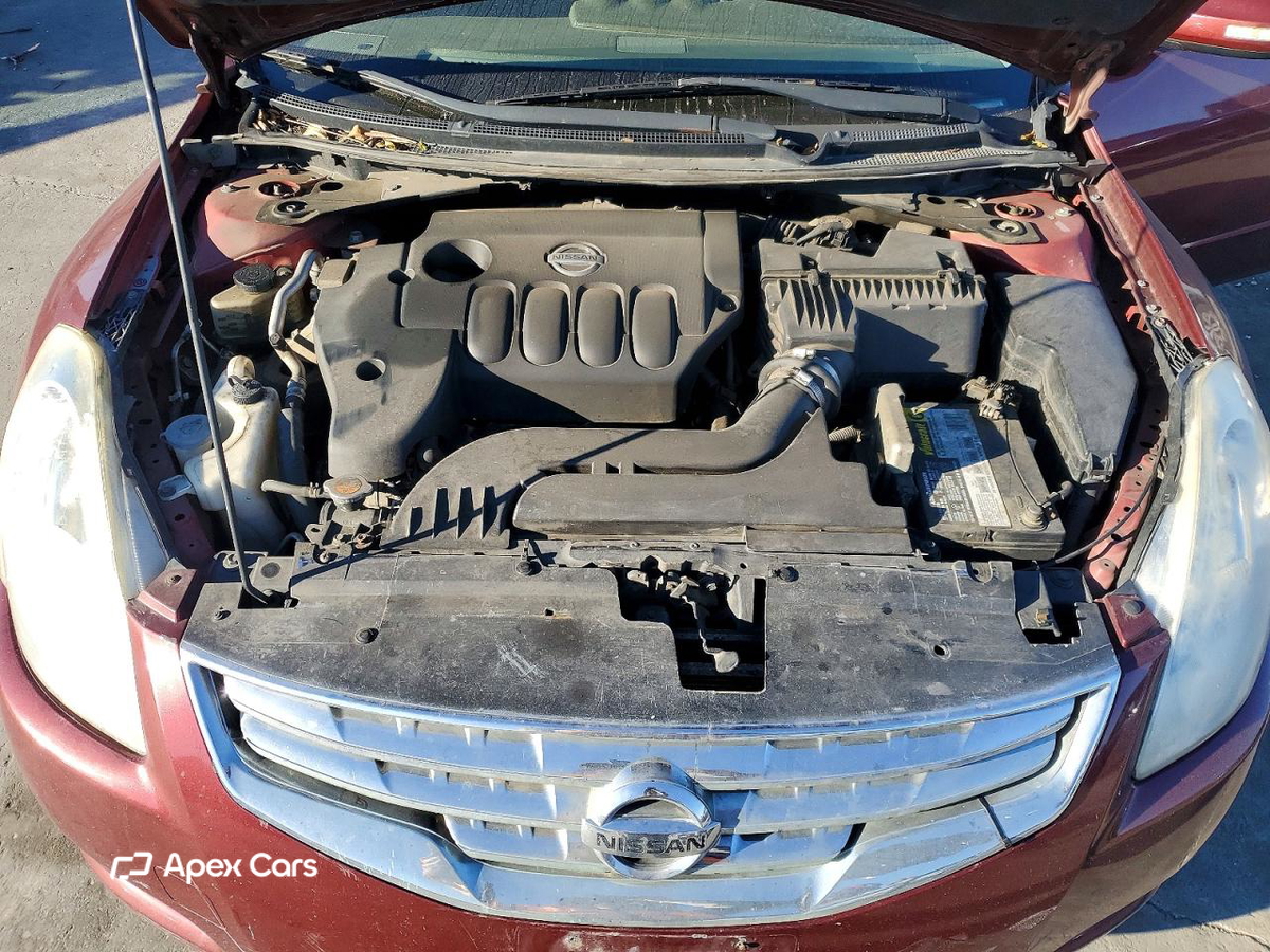 Nissan Altima 2010