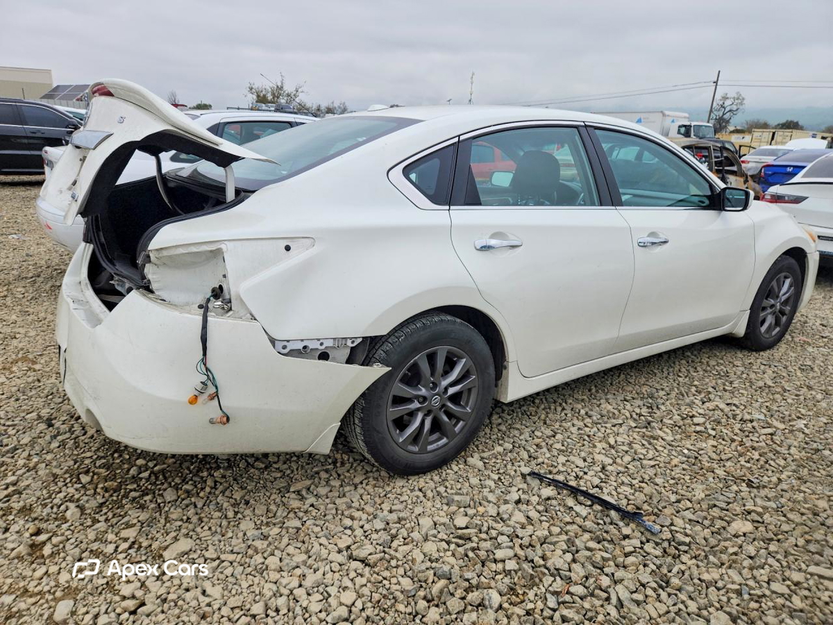 Nissan Altima 2015
