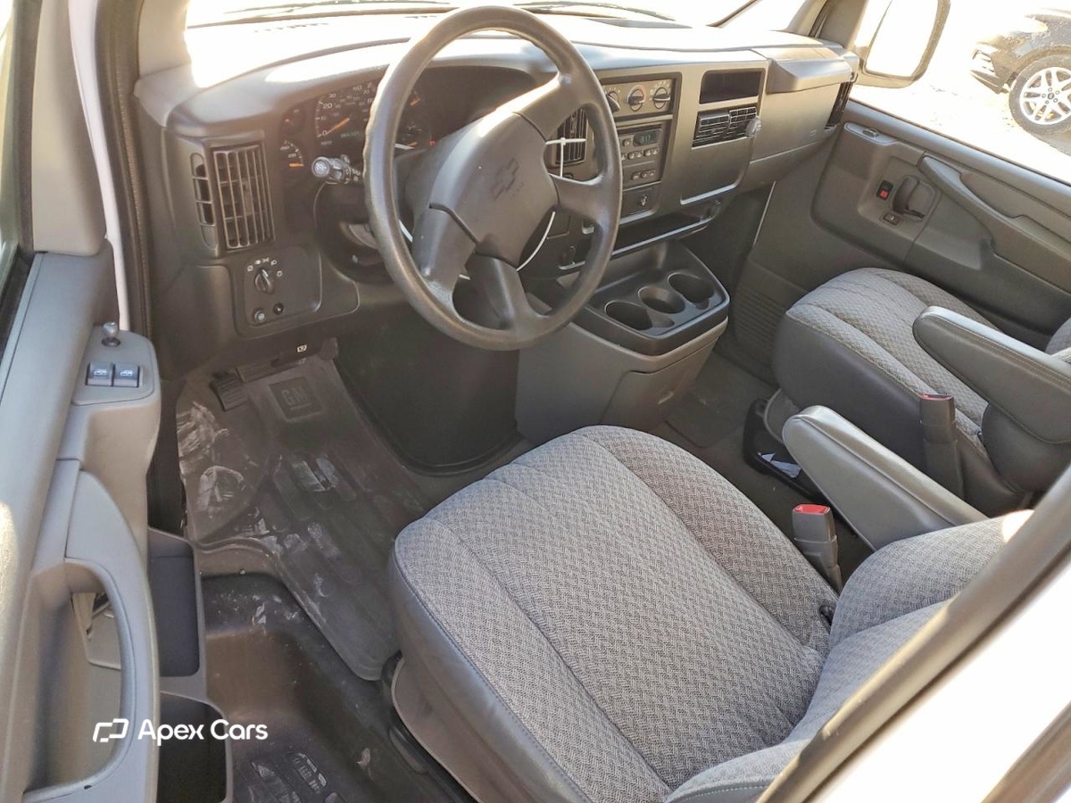 Chevrolet Express 2005