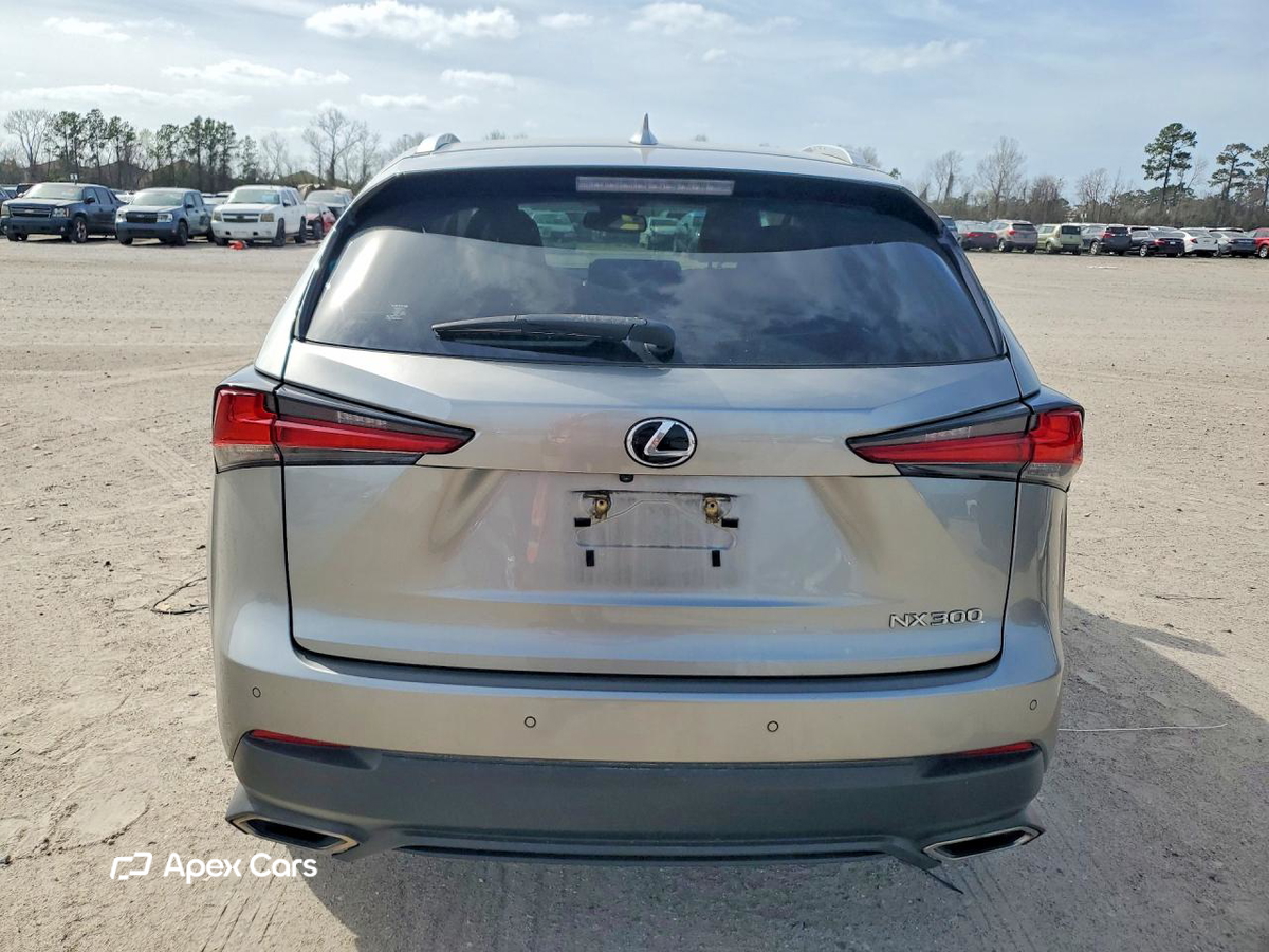 Lexus NX 2021