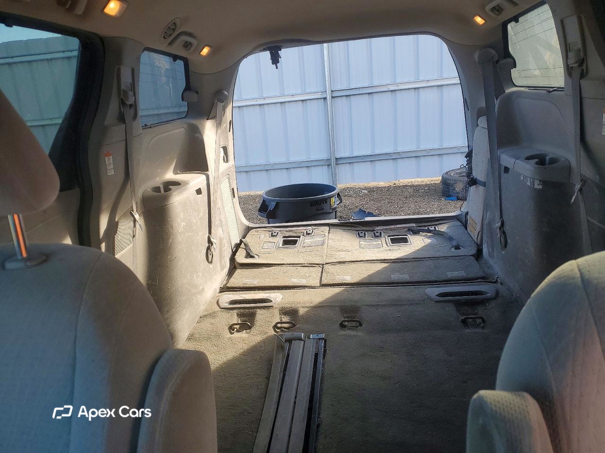Toyota Sienna 2015
