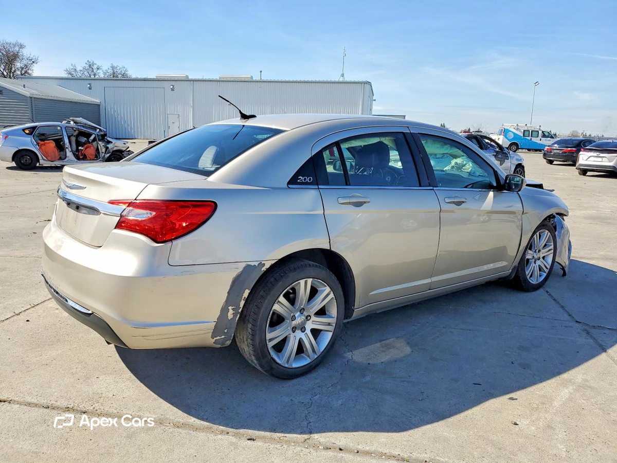 Chrysler 200 2013