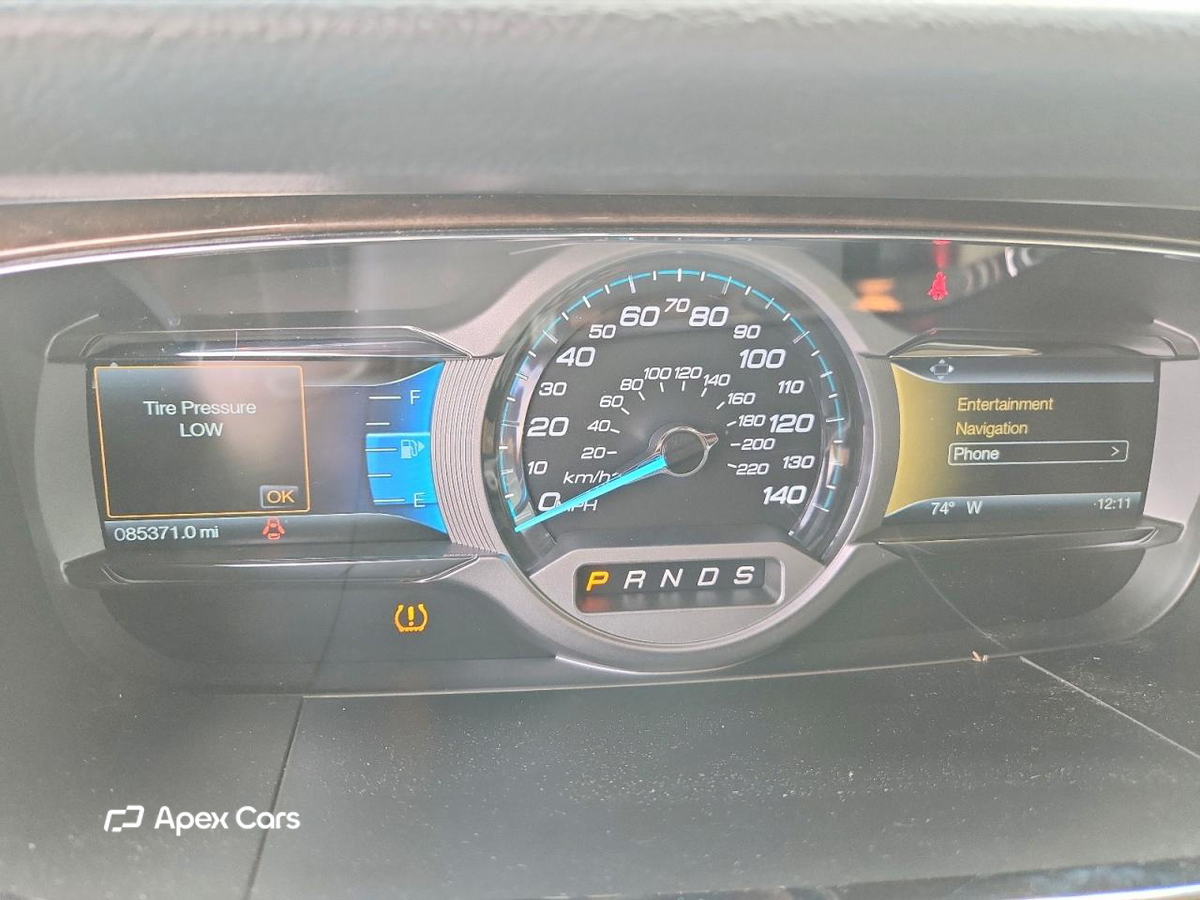 Ford Taurus 2016
