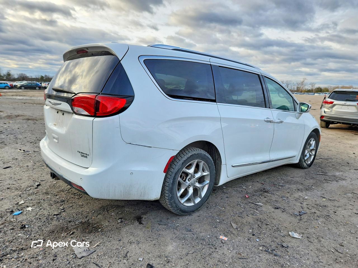 Chrysler Pacifica 2017