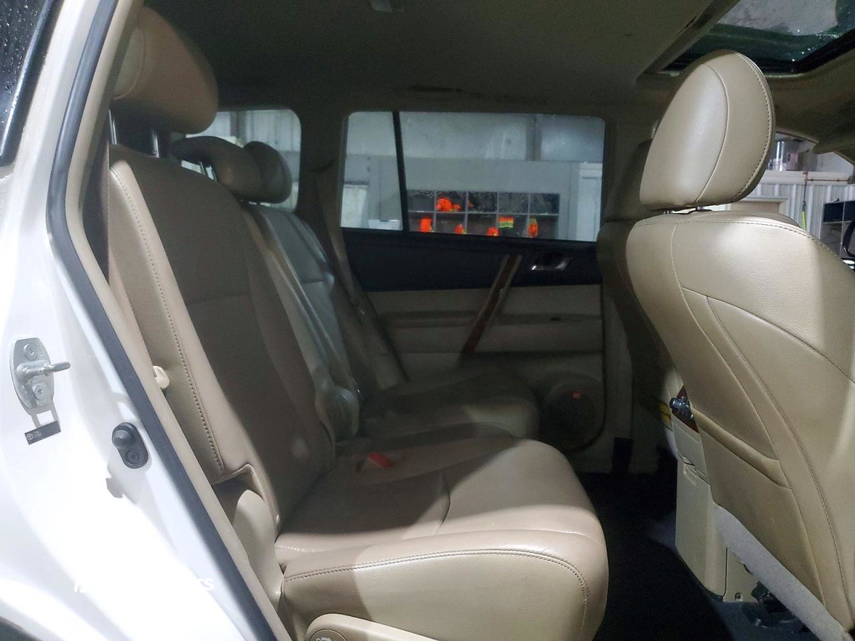 Toyota Highlander 2013