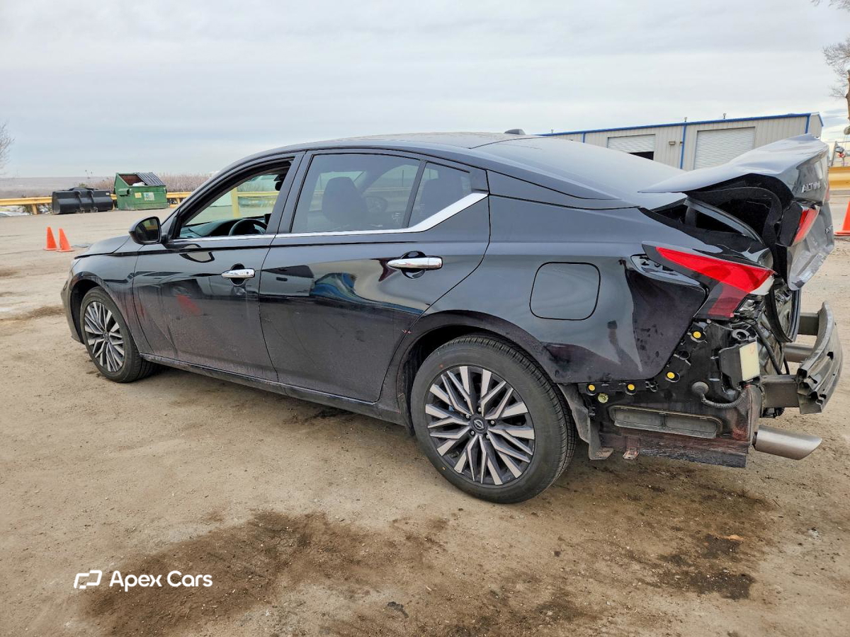 Nissan Altima 2024
