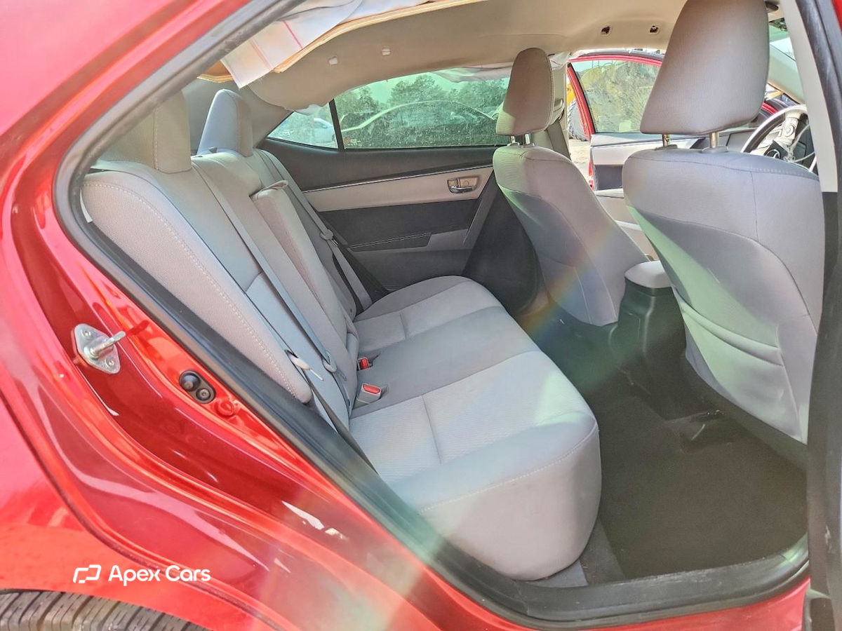 Toyota Corolla 2015