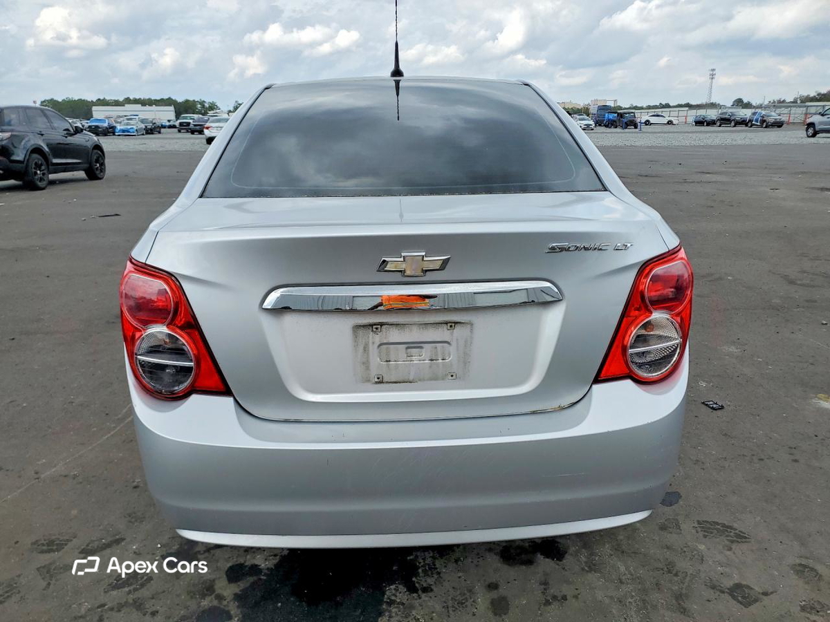 Chevrolet Sonic 2014