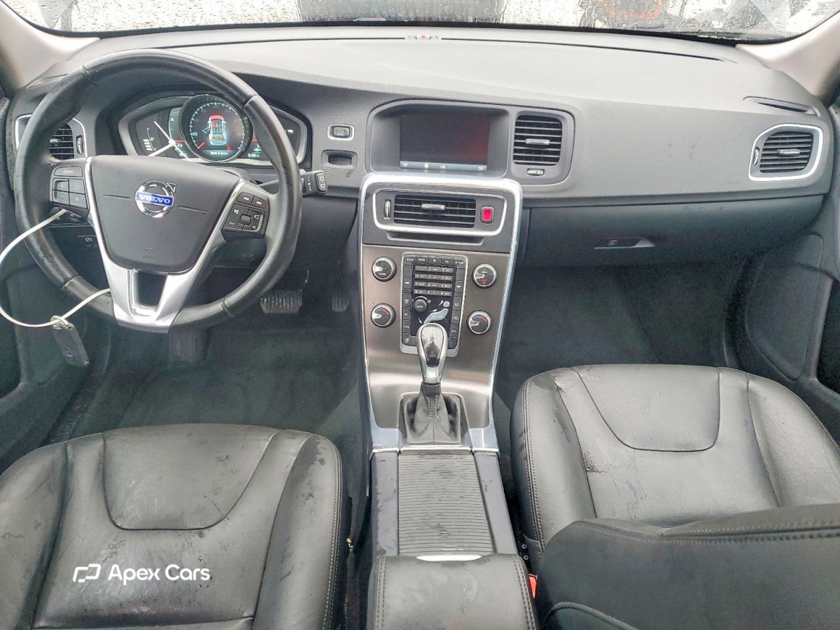 Volvo V60 2015