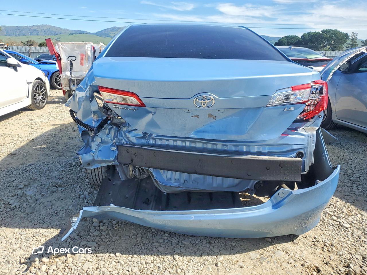 Toyota Camry 2012