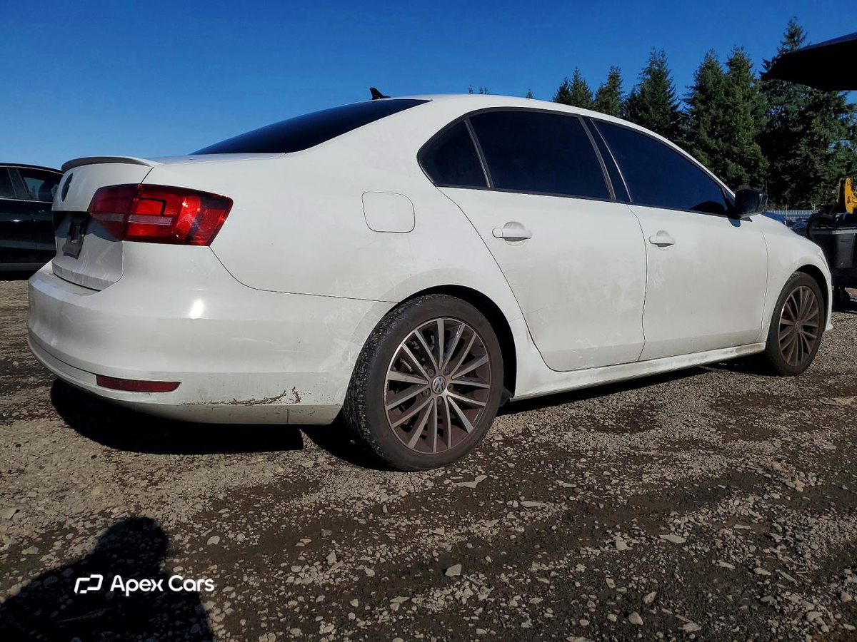 Volkswagen Jetta 2015