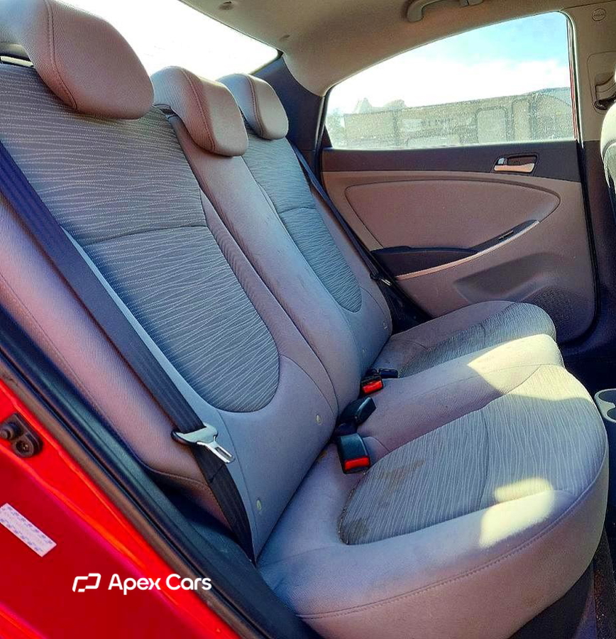 Hyundai Accent 2015