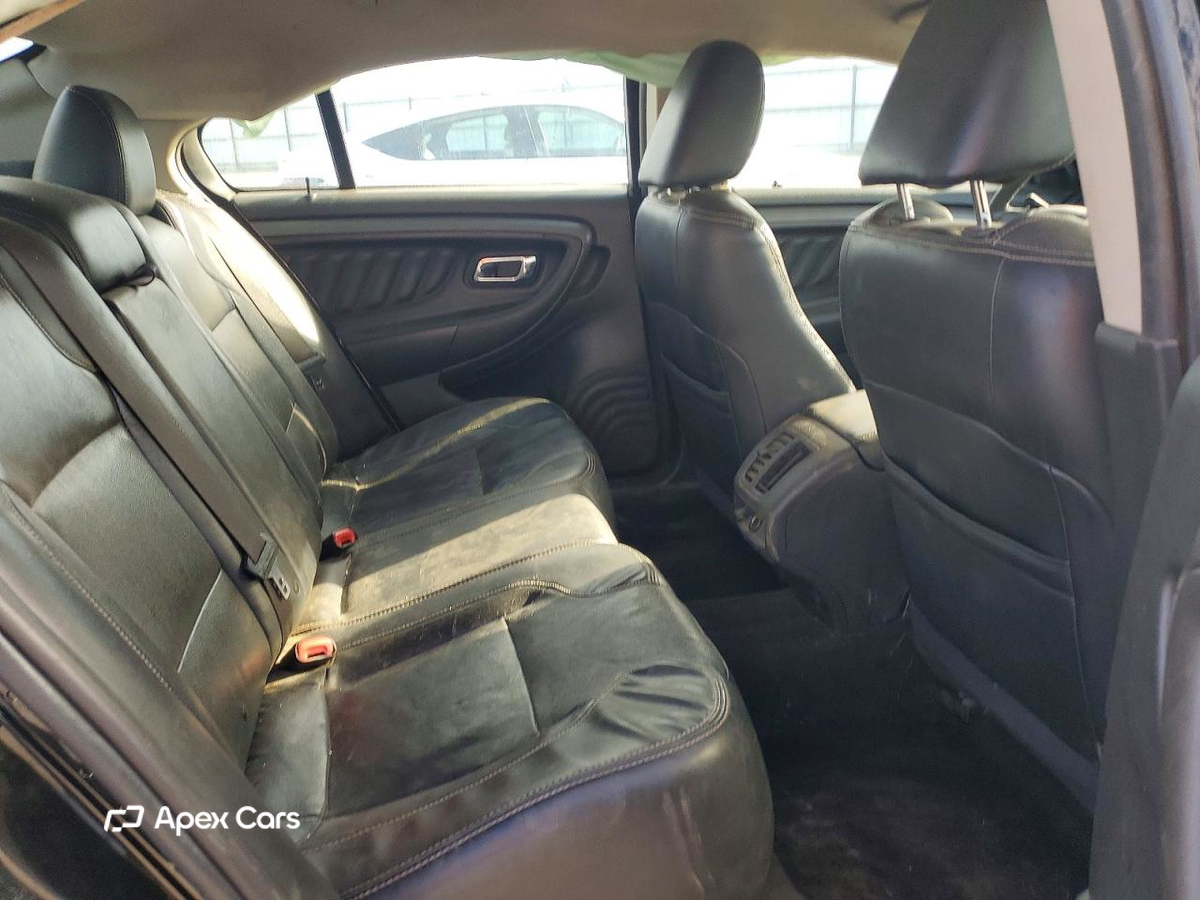 Ford Taurus 2010