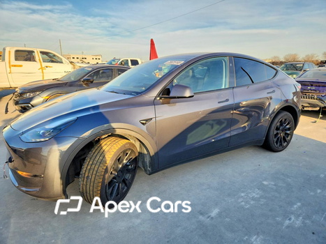 Tesla Model Y 2023 - Image 1 of 12