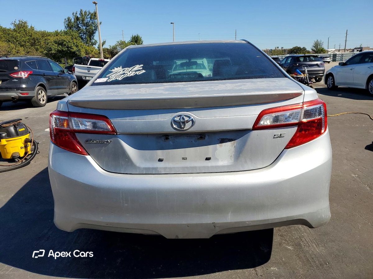 Toyota Camry 2012