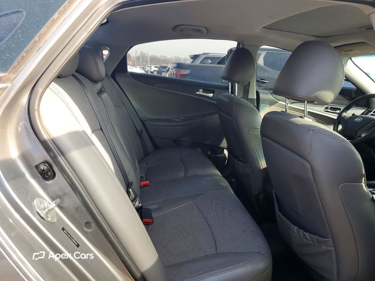 Hyundai Sonata 2012