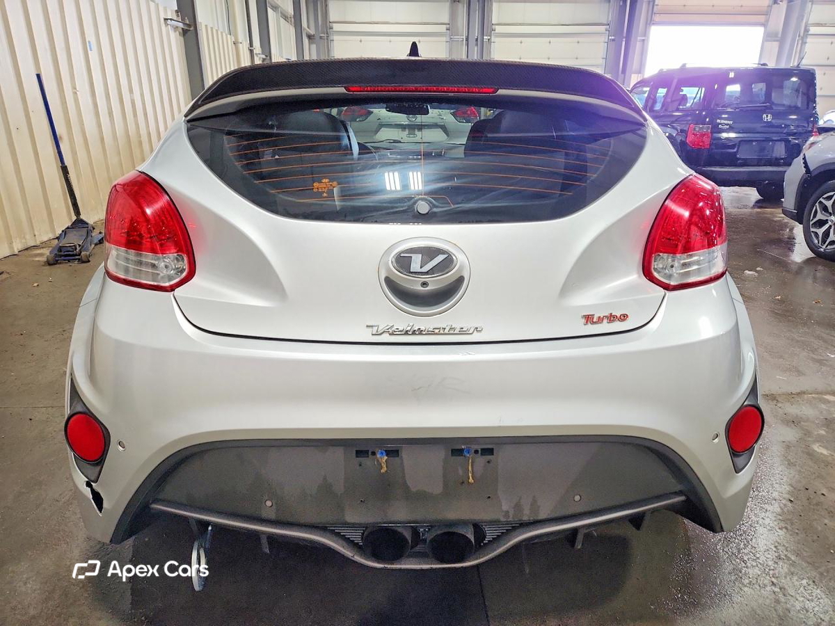 Hyundai Veloster 2013