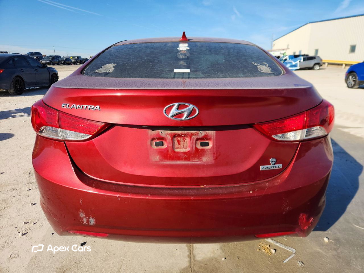 Hyundai Elantra 2013