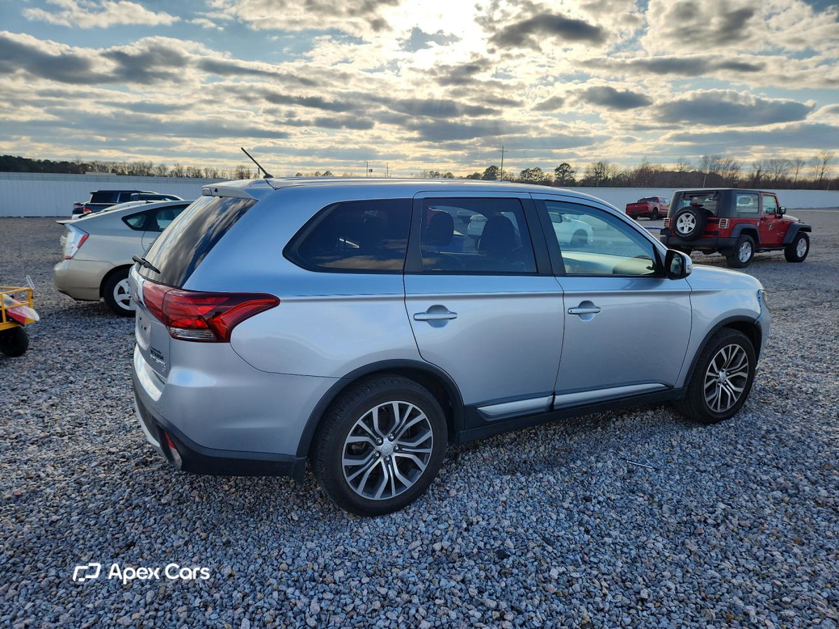 Mitsubishi Outlander 2016