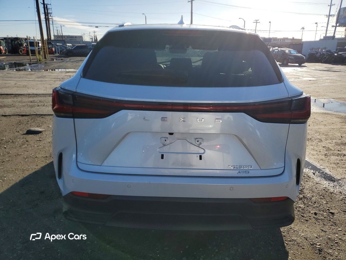 Lexus NX 2022
