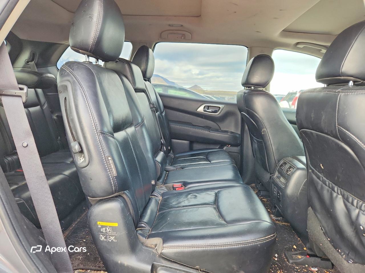 Nissan Pathfinder 2018
