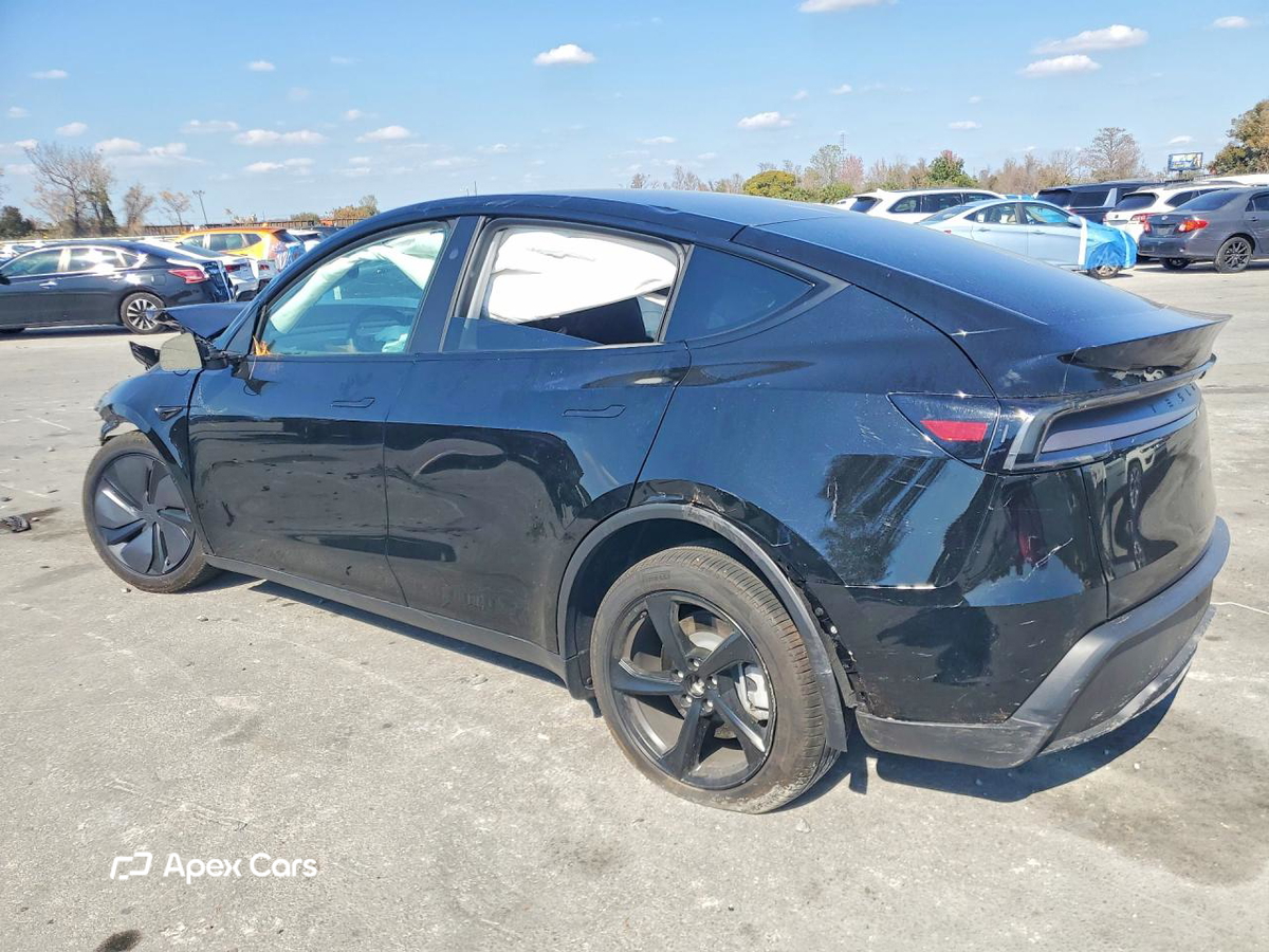 Tesla Model Y 2026